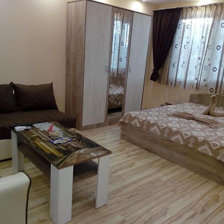 Апартамент Дани Apartament Dani Kazanlŭk 외부 사진
