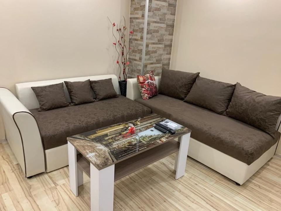 Апартамент Дани Apartament Dani Kazanlŭk 외부 사진